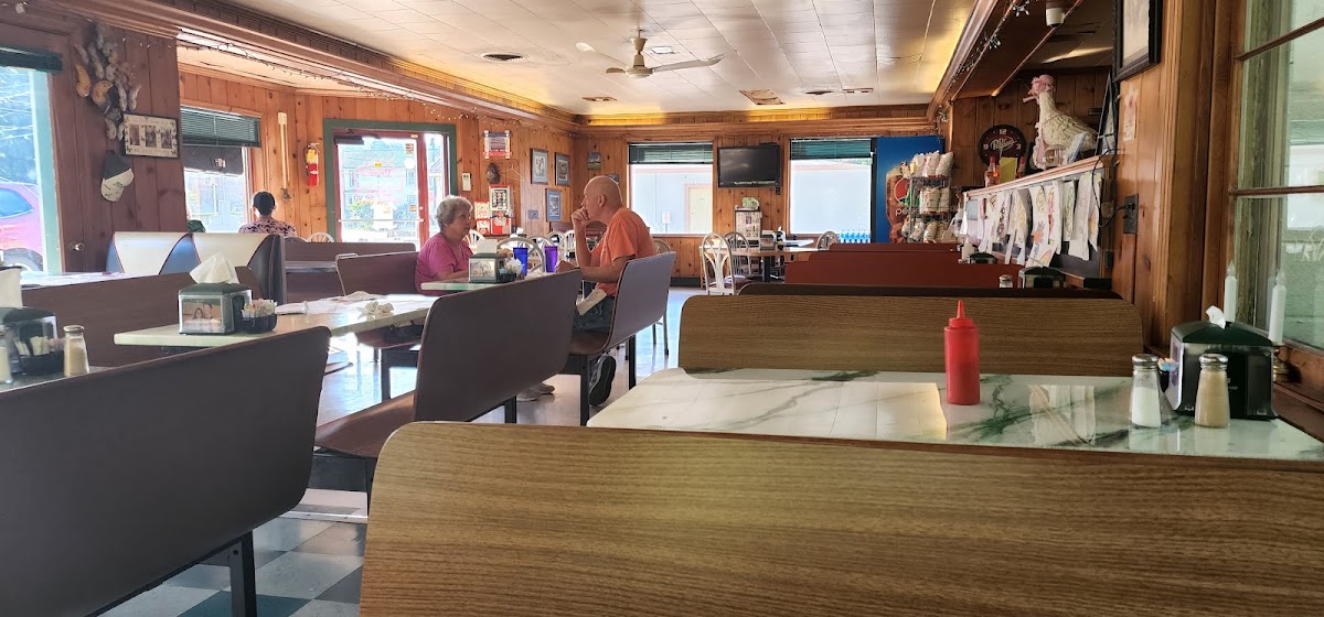 Michele's Oip Restaurant & Pizzeria